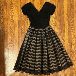 Vintage 1940s Elegant Black Lace Gown